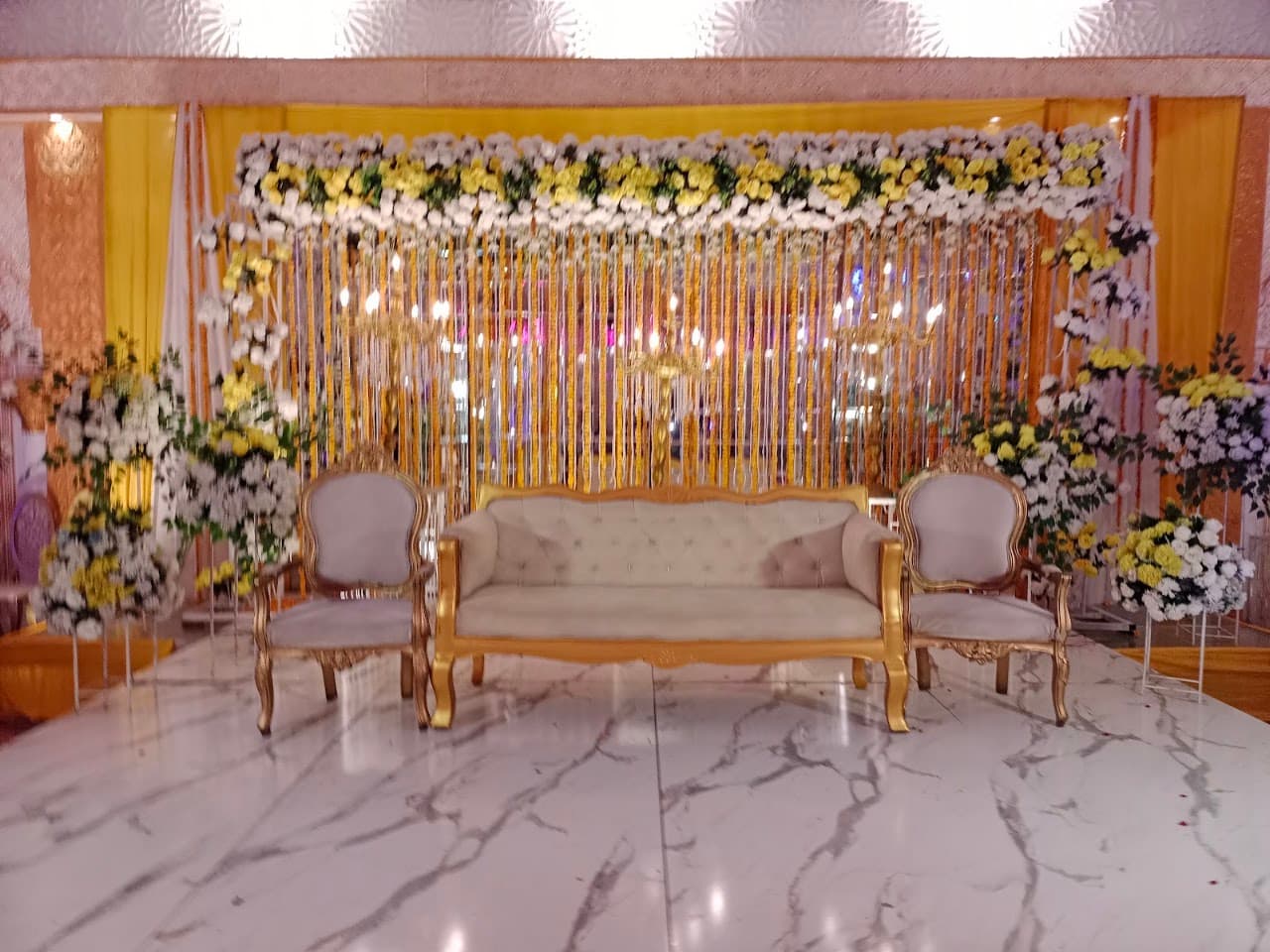 Canal Grand Marquee 2