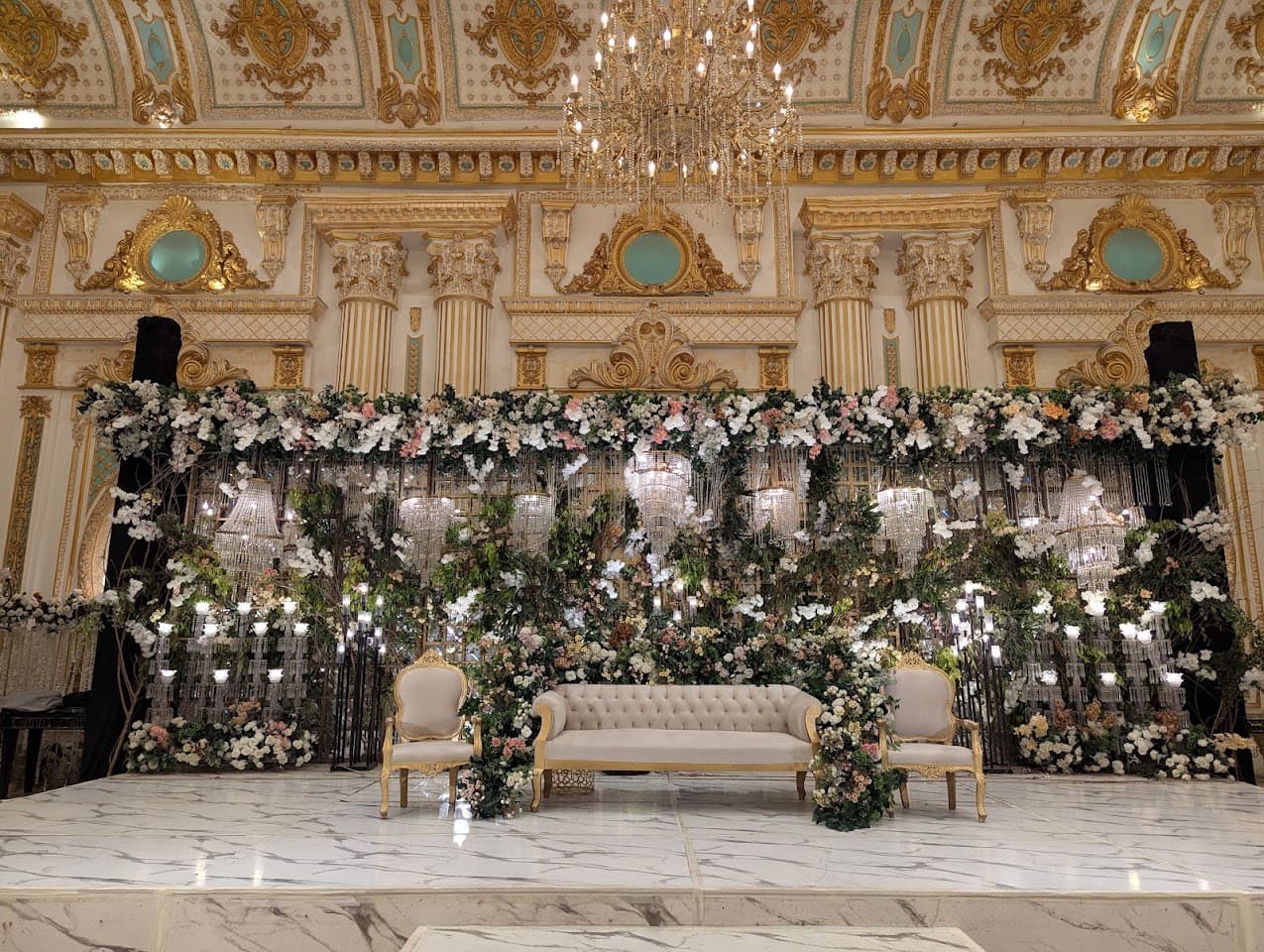 DYNASTY Garrison - Hall 21