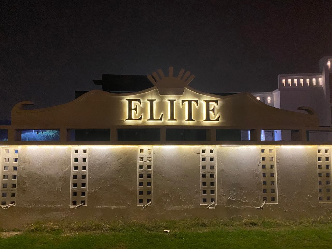 Elite Marquee 2