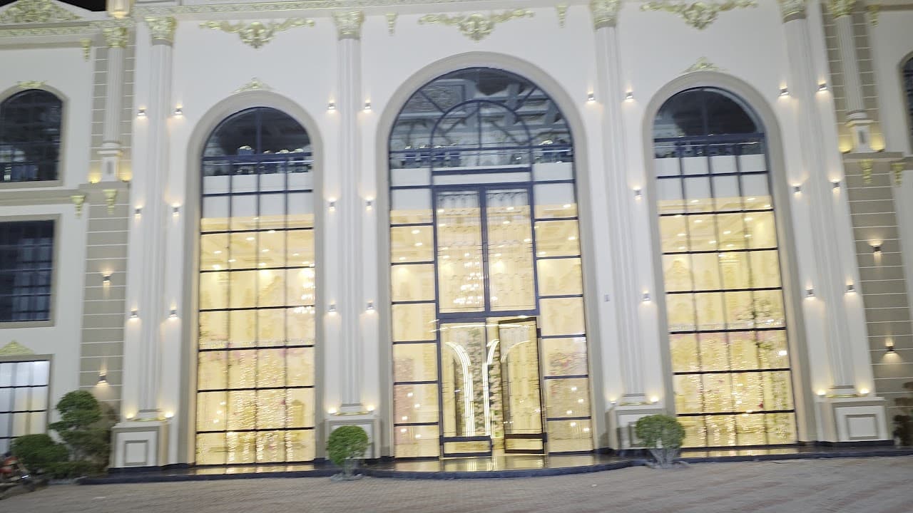 Glorious Marquee 4