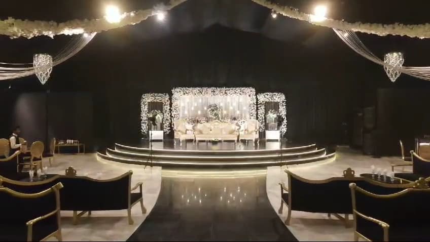 Grand Marquee Defence 3