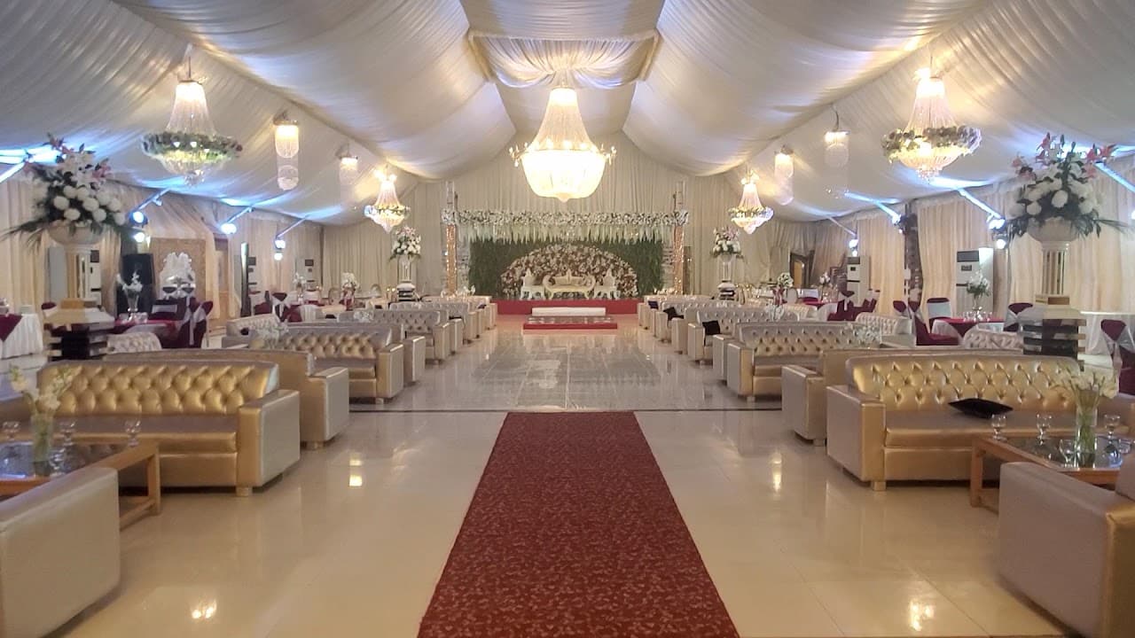 Grandiel 8 Marquee 3