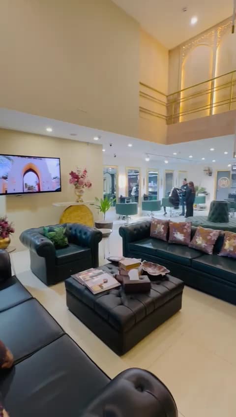 Mehwish Almas Salon 4