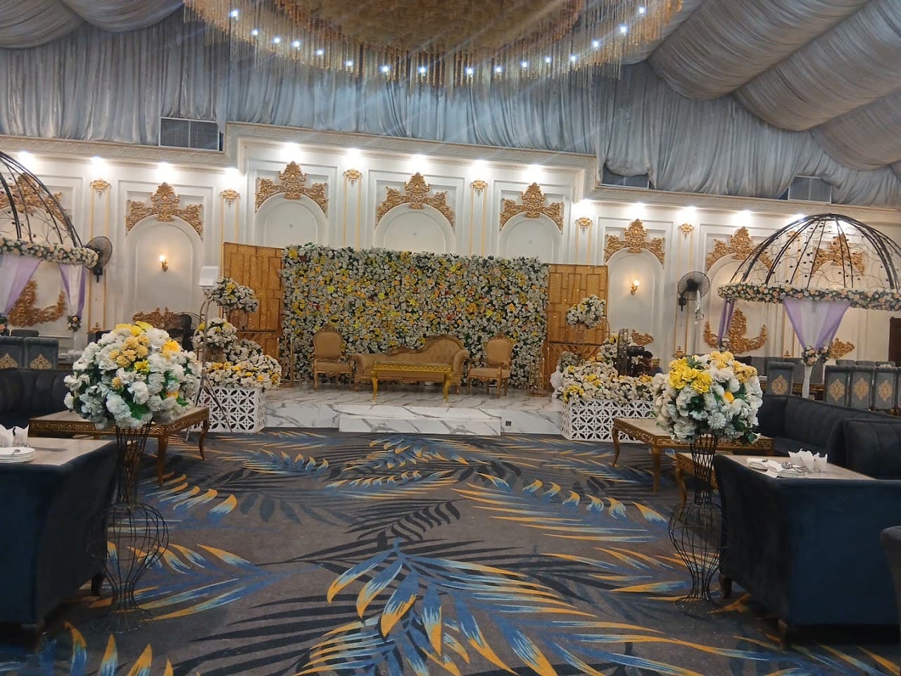 Meridian Marquee 4