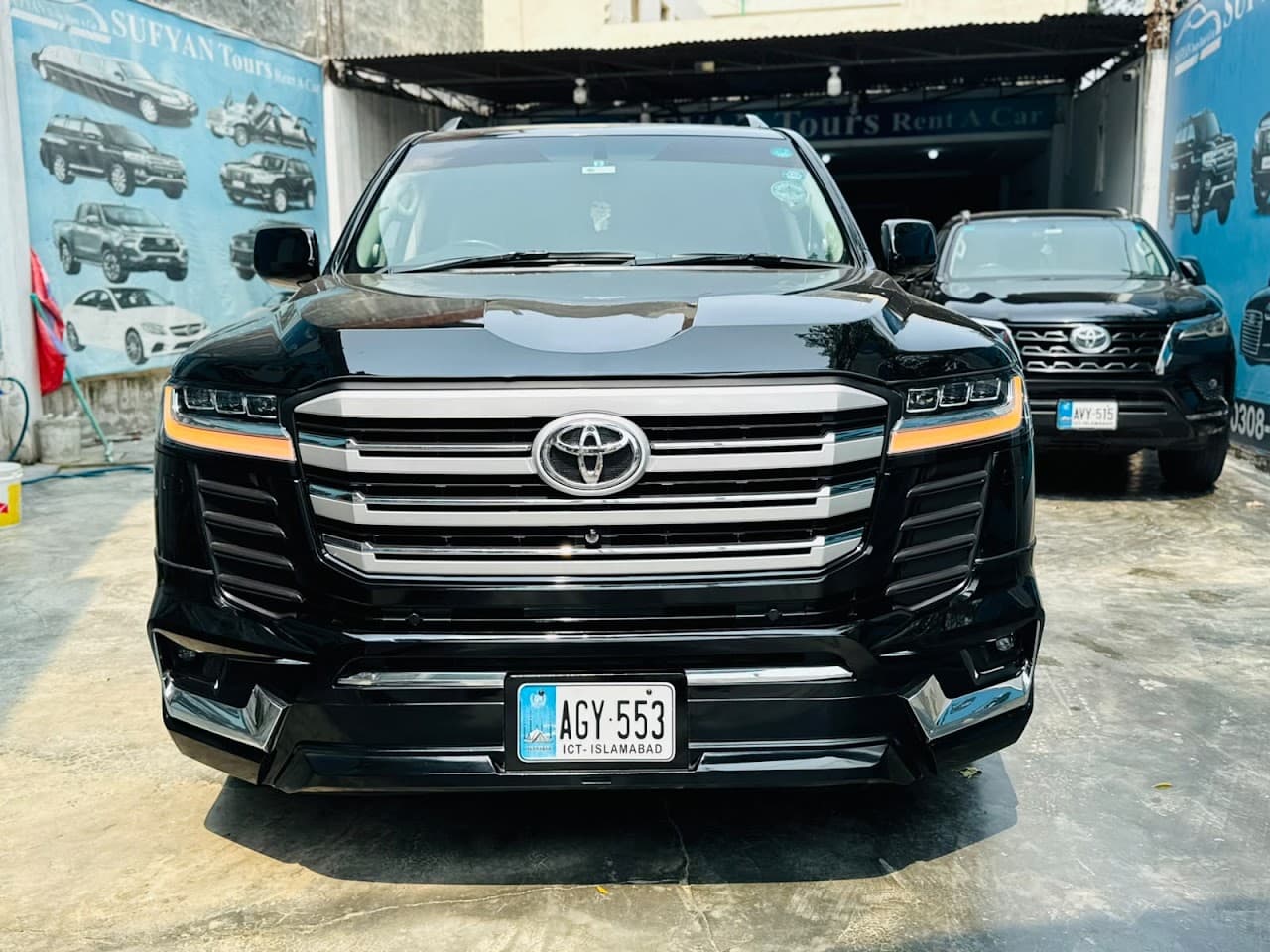 Rashid Luxury Rent a Car Lahore